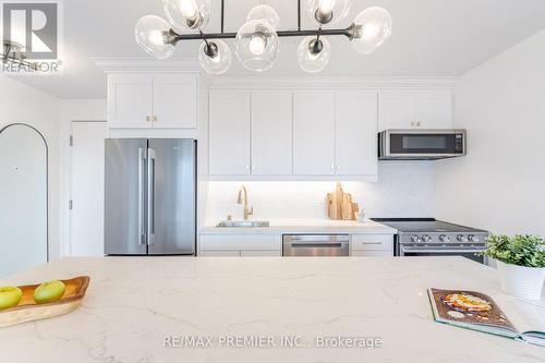 1606 - 80 Western Battery Road, Toronto (Niagara), ON - Indoor Photo Showing Kitchen