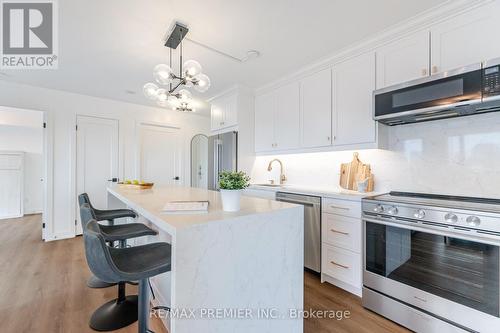 1606 - 80 Western Battery Road, Toronto (Niagara), ON - Indoor Photo Showing Kitchen With Upgraded Kitchen