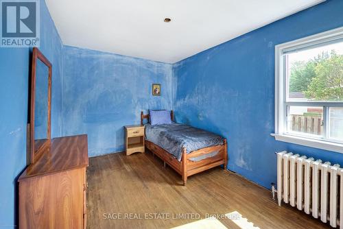 17 Elmont Drive, Toronto, ON - Indoor Photo Showing Bedroom