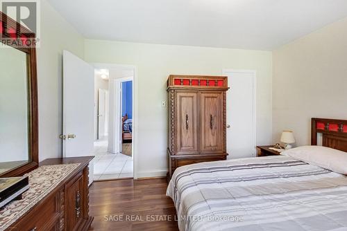 17 Elmont Drive, Toronto, ON - Indoor Photo Showing Bedroom