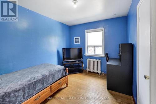 17 Elmont Drive, Toronto, ON - Indoor Photo Showing Bedroom