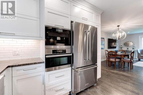 608 Lorne Street, Burlington, ON - Indoor Photo Showing Kitchen