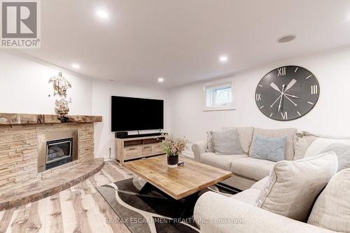 608 Lorne Street, Burlington, ON - Indoor Photo Showing Living Room With Fireplace