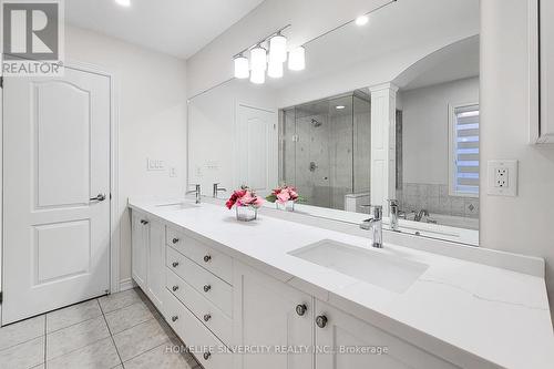 2336 Wuthering Heights Way, Oakville, ON - Indoor Photo Showing Bathroom