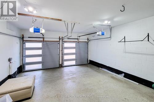 2336 Wuthering Heights Way, Oakville, ON - Indoor Photo Showing Garage