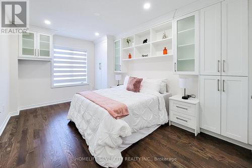 2336 Wuthering Heights Way, Oakville, ON - Indoor Photo Showing Bedroom