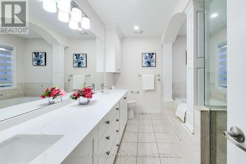 2336 Wuthering Heights Way, Oakville, ON - Indoor Photo Showing Bathroom