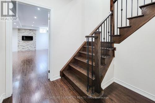 2336 Wuthering Heights Way, Oakville, ON - Indoor Photo Showing Other Room