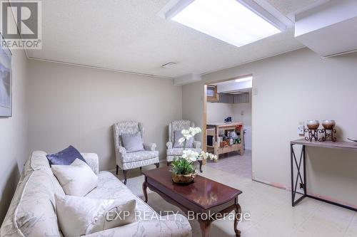 5 - 1460 Garth Street, Hamilton, ON - Indoor