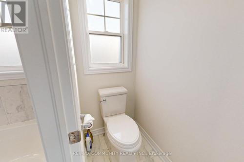 634 Grange Way, Peterborough, ON - Indoor Photo Showing Bathroom