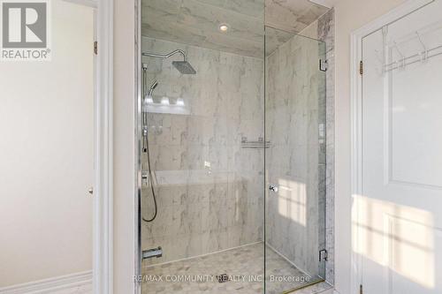 634 Grange Way, Peterborough, ON - Indoor Photo Showing Bathroom