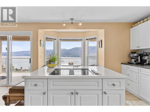 5227 Trepanier Bench Road, Peachland, BC - Indoor Photo Showing Kitchen