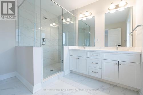 241 Leitch Street, Dutton/Dunwich (Dutton), ON - Indoor Photo Showing Bathroom