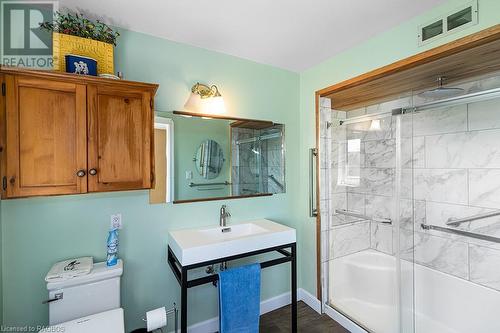 503047 Grey Road 12, West Grey, ON - Indoor Photo Showing Bathroom