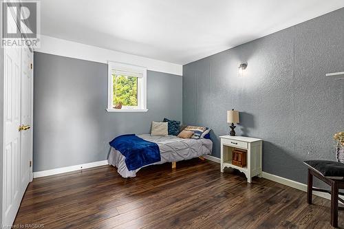 503047 Grey Road 12, West Grey, ON - Indoor Photo Showing Bedroom