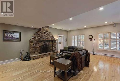 5 Humberview Drive, Vaughan, ON - Indoor Photo Showing Living Room With Fireplace