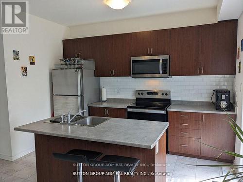 31 Sandhill Crane Drive, Wasaga Beach, ON - Indoor Photo Showing Kitchen With Double Sink