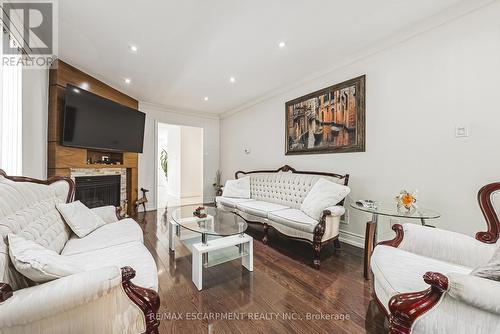 5008 Willowood Drive, Mississauga, ON - Indoor Photo Showing Living Room With Fireplace