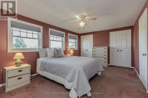 2090 Deer Run Avenue, Burlington, ON - Indoor Photo Showing Bedroom