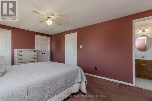 2090 Deer Run Avenue, Burlington, ON - Indoor Photo Showing Bedroom