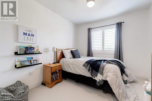 171 Westbank Trail, Stoney Creek, ON - Indoor Photo Showing Bedroom