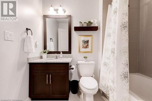 171 Westbank Trail, Stoney Creek, ON - Indoor Photo Showing Bathroom