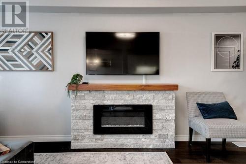 171 Westbank Trail, Stoney Creek, ON - Indoor Photo Showing Living Room With Fireplace