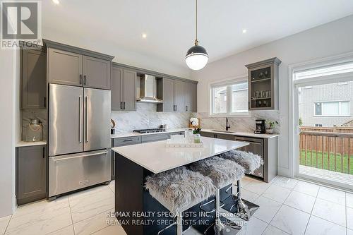 56 Arthur Griffin Crescent, Caledon, ON - Indoor Photo Showing Kitchen With Upgraded Kitchen