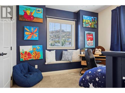 369 Farron Court, Kelowna, BC - Indoor Photo Showing Bedroom