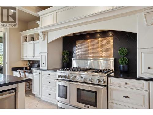 369 Farron Court, Kelowna, BC - Indoor Photo Showing Kitchen