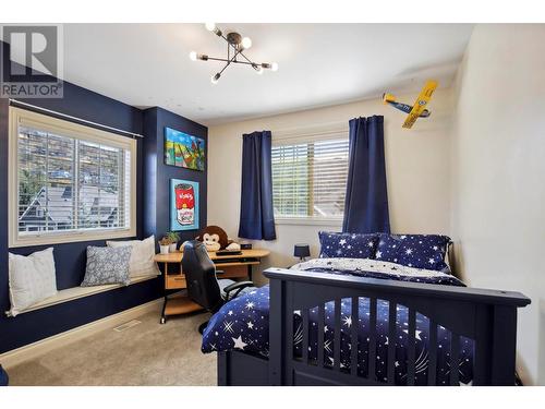 369 Farron Court, Kelowna, BC - Indoor Photo Showing Bedroom