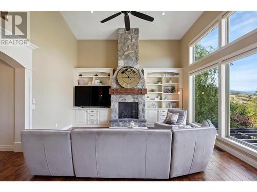 369 Farron Court, Kelowna, BC - Indoor With Fireplace