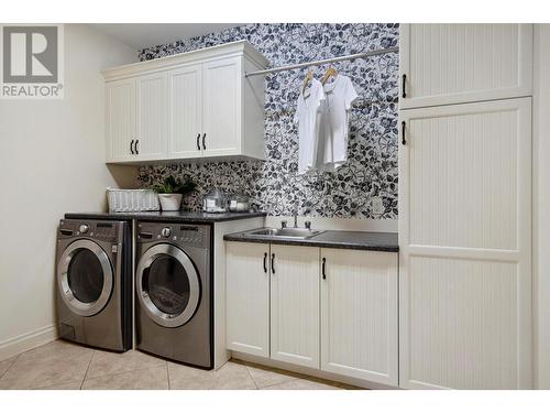 369 Farron Court, Kelowna, BC - Indoor Photo Showing Laundry Room