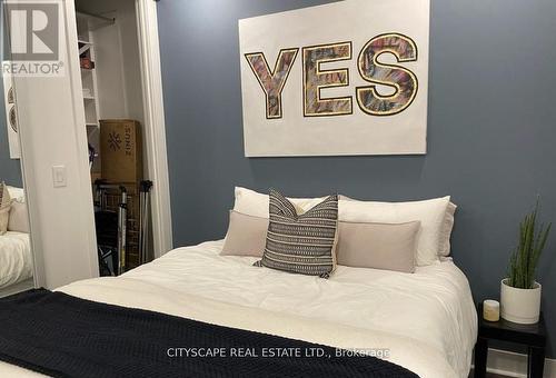 207 - 399 Adelaide Street, Toronto, ON - Indoor Photo Showing Bedroom