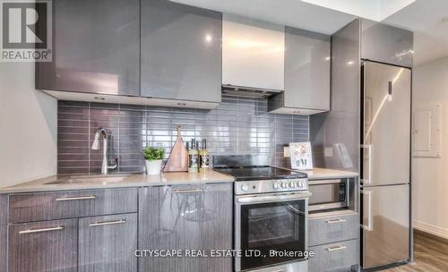 4810 - 251 Jarvis Street W, Toronto (Church-Yonge Corridor), ON - Indoor Photo Showing Kitchen With Upgraded Kitchen