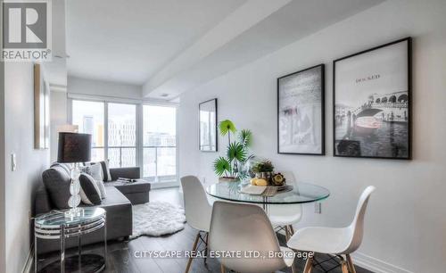 4810 - 251 Jarvis Street W, Toronto, ON - Indoor Photo Showing Dining Room