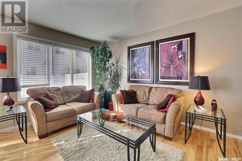 14 2751 Windsor Park Road, Regina, SK - Indoor Photo Showing Living Room