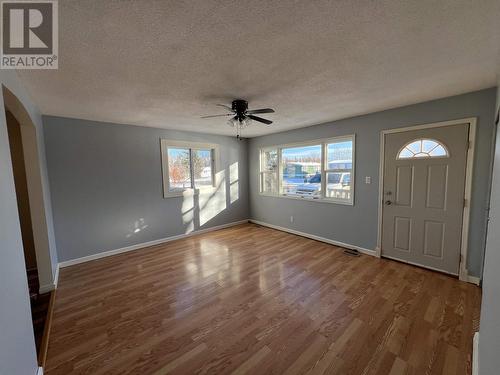 3904 E 53 Avenue, Fort Nelson, BC - Indoor Photo Showing Other Room