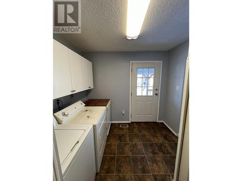 3904 E 53 Avenue, Fort Nelson, BC - Indoor Photo Showing Laundry Room