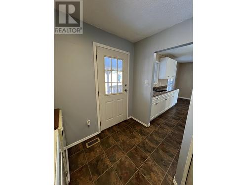 3904 E 53 Avenue, Fort Nelson, BC - Indoor Photo Showing Other Room