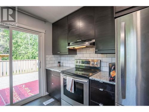 2451 Lisgar Crescent, Prince George, BC - Indoor Photo Showing Kitchen