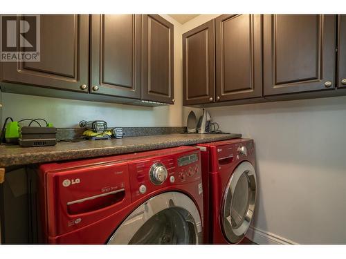 2451 Lisgar Crescent, Prince George, BC - Indoor Photo Showing Laundry Room