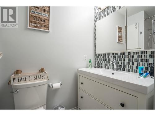 2451 Lisgar Crescent, Prince George, BC - Indoor Photo Showing Bathroom