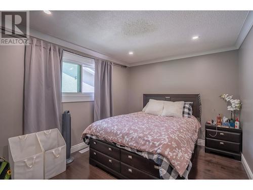 2451 Lisgar Crescent, Prince George, BC - Indoor Photo Showing Bedroom