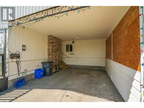 2451 Lisgar Crescent, Prince George, BC - Indoor Photo Showing Garage