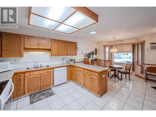 2235 Baskin Street Unit# 101, Penticton, BC - Indoor Photo Showing Kitchen With Double Sink