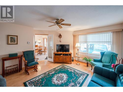 2235 Baskin Street Unit# 101, Penticton, BC - Indoor Photo Showing Living Room