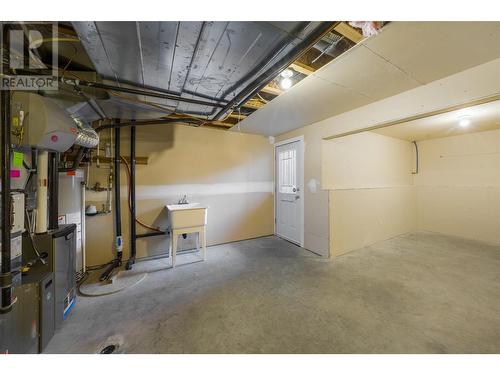 2706 Bath Street, Kelowna, BC - Indoor Photo Showing Basement