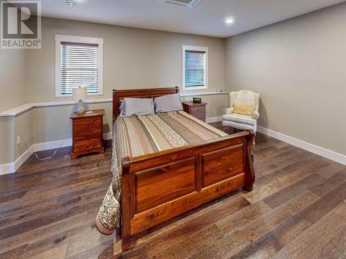 5410 Hemlock Street, Powell River, BC - Indoor Photo Showing Bedroom