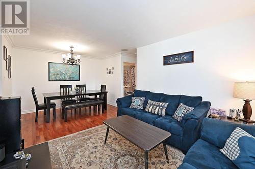 207 - 29 Northern Hts Drive S, Richmond Hill, ON - Indoor Photo Showing Living Room